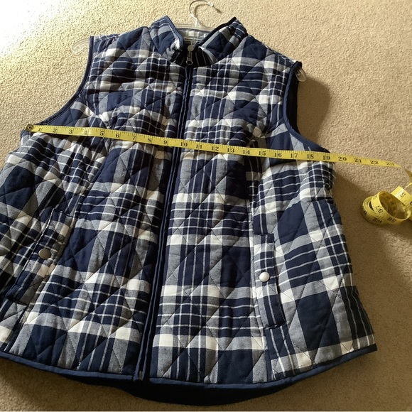 Croft & Barrow NWT Quilted Vest - Picture 1 of 10